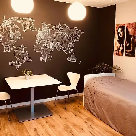 City-loft With Rooftop Terrace - 19 Persons דירה הנובר